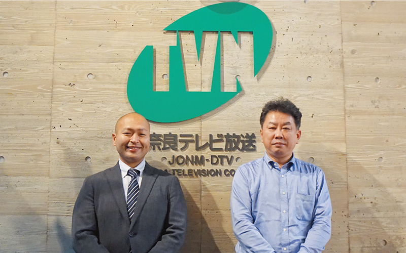 左からファーウェイ・ジャパン　池田俊樹、奈良テレビ放送　技術局　局長　浅井隆士氏