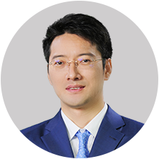 A head shot of Huawei's Liu Jianning, Vice President of the Data Communication Marketing and Technical Sales Department