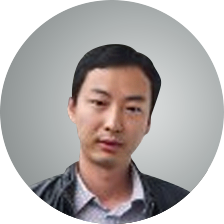 A portrait of Dai Ren, Senior Solution Advisor of the Transmission and Access Product Line for Huawei Enterprise