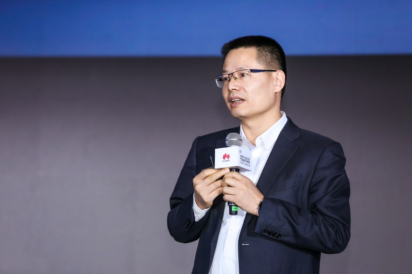 Kevin Hu, President of Huawei's Data Communication Product Line, presenting at HUAWEI CONNECT 2020