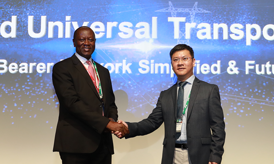 James Gordon Kwanya Rege, Chair of Kenya Electricity Transmission, and Joe Zhou, VP of Huawei Transport Network Product Line